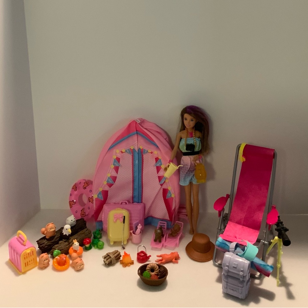 A Barbie’s Dream Adventure Playset (without Doll)